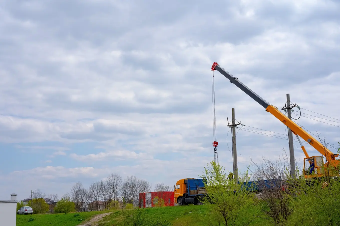 mobilny żuraw wieżowy